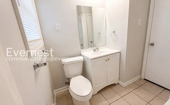 8250 Chesterfield Dr — Photo 19