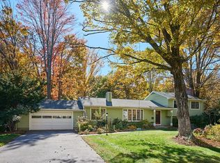 44 Sheffield Ln, Northampton, MA 01062