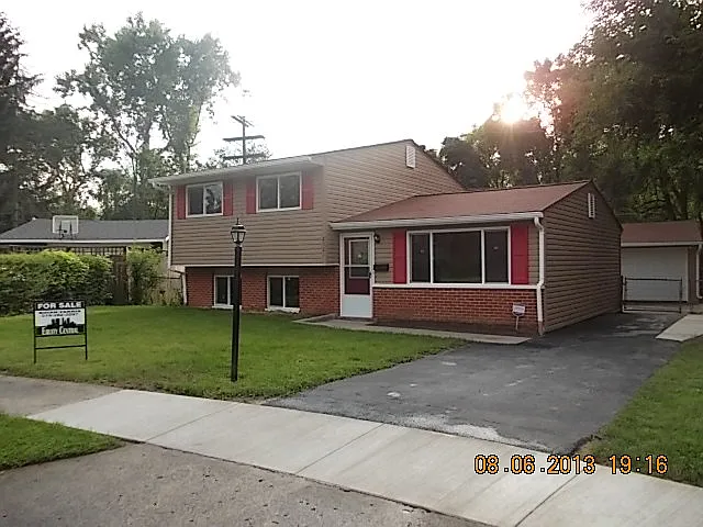 2321 Majestic Ct photo 1