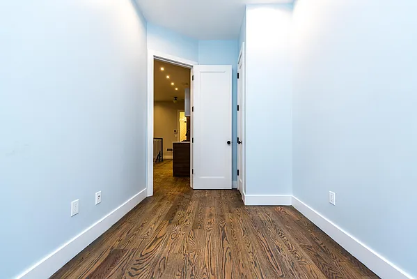 Rented by Nooklyn NYC LLC | media 57