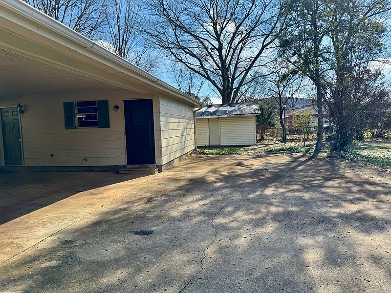 1st image of 2109 Villaret Dr SW #2