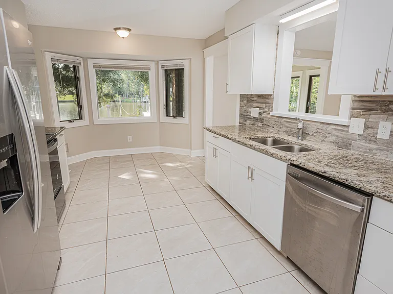 5722 Gondolier Dr — Photo 9