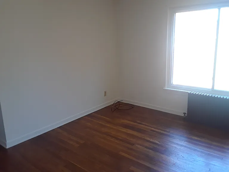 1000 Hartman St #5 — Photo 5