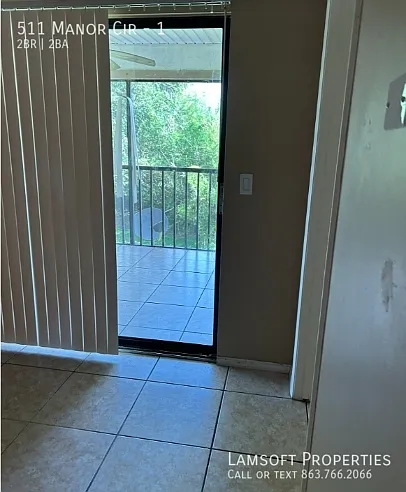 511 Manor Cir #1 — Photo 28