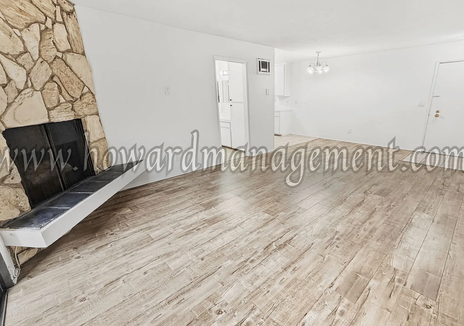 323 Bicknell — Photo 2