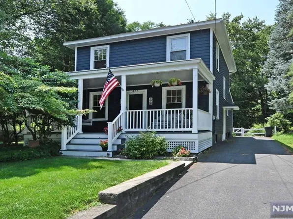 411 Rivervale Rd, River Vale, NJ 07675