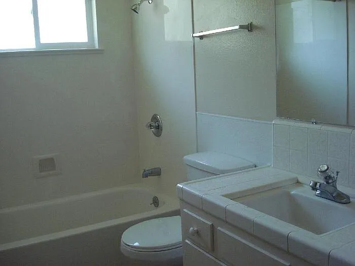 5402 Mona Way — Photo 9
