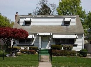 13 E 4th St, Huntington Station, NY 11746