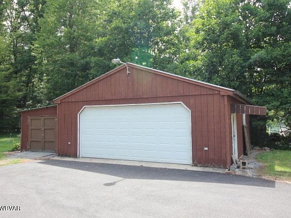 4th image of 395 W Village Dr S