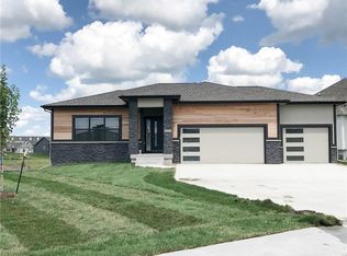 2114 NW 30th St, Ankeny, IA 50023