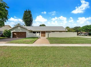 17681 Foxglove Ln, Boca Raton, FL 33487