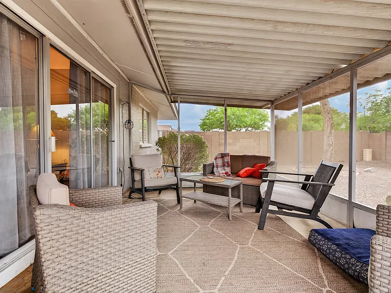 10135 W Andover Ave — Photo 36