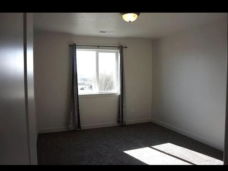 1356 W 12600 S — Photo 11