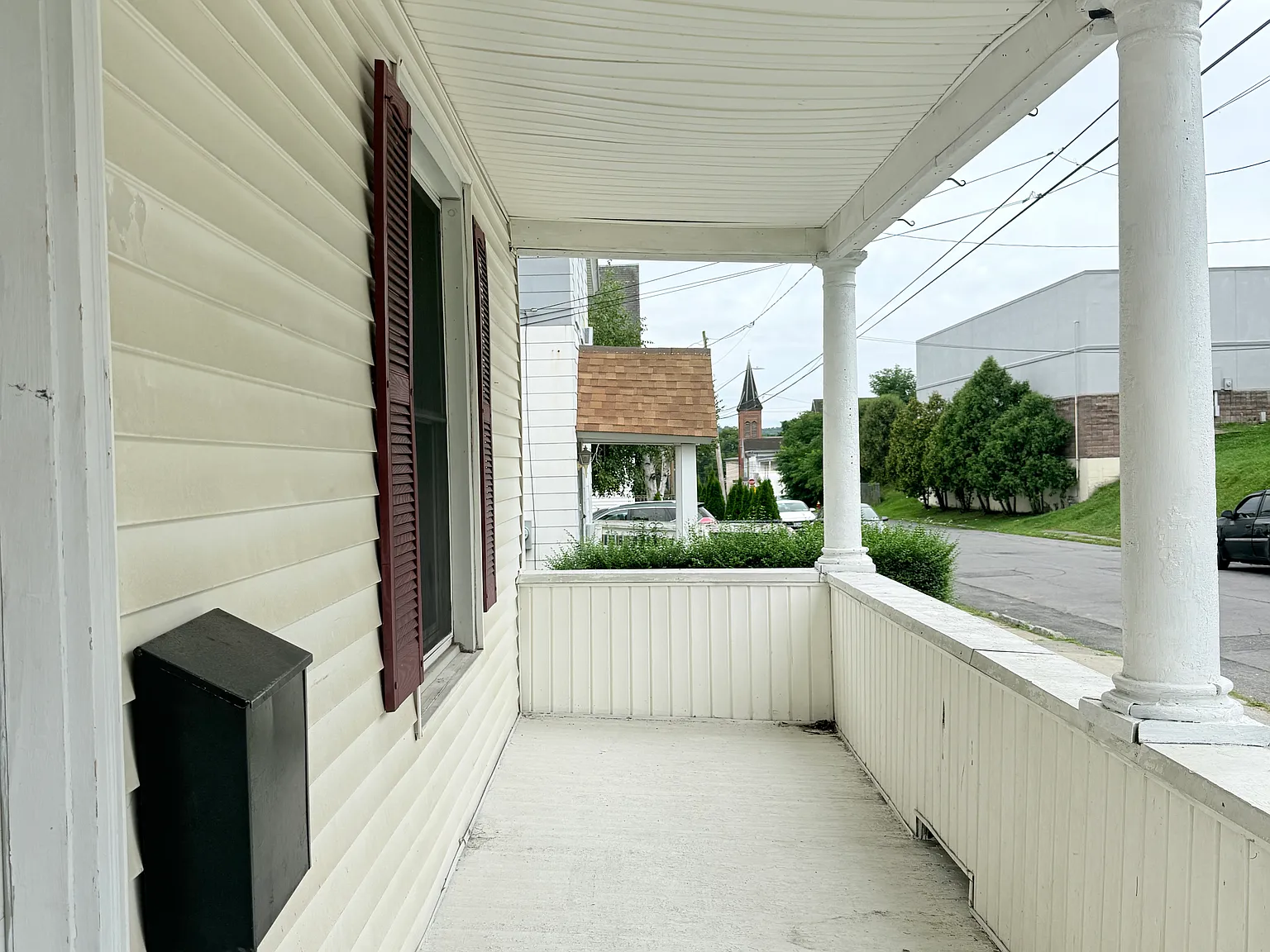 3 bed, 1300 sqft, $1,550 — Photo 3
