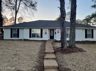 6167 Waverly Dr, Jackson, MS 39206