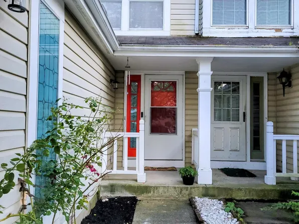 6701 Manring Ct, Reynoldsburg, OH 43068