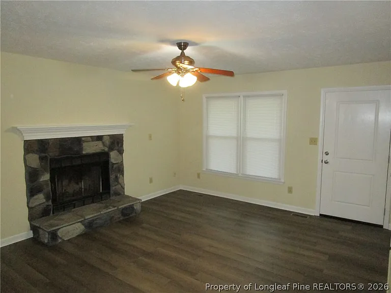 2122 Constitution Dr — Photo 4