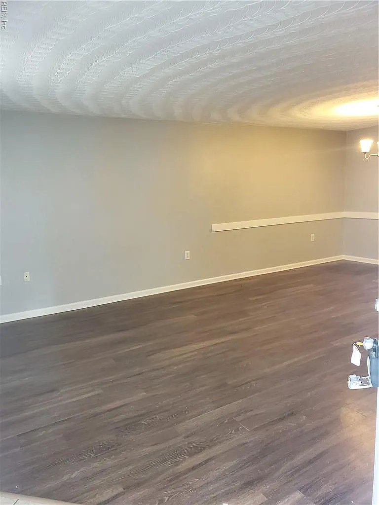 Building Photo - 1232 Norview Ave #R