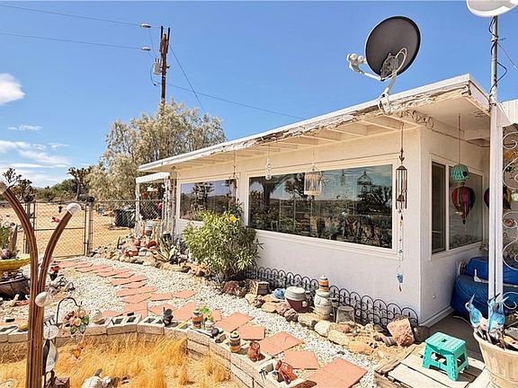 3rd image of 4990 Elata Ave