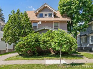 719 Lockwood St NE, Grand Rapids, MI 49503