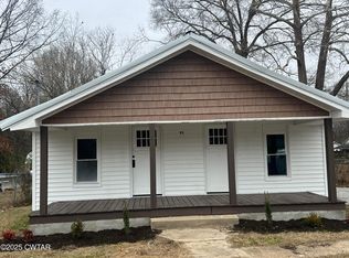 93 Carroll St, Jackson, TN 38301