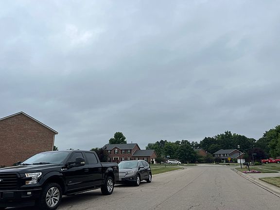 5th image of 6994 Crown Pointe Dr