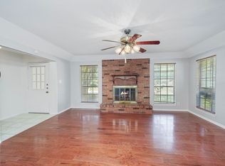 113 Diane Dr, Sanger, TX 76266