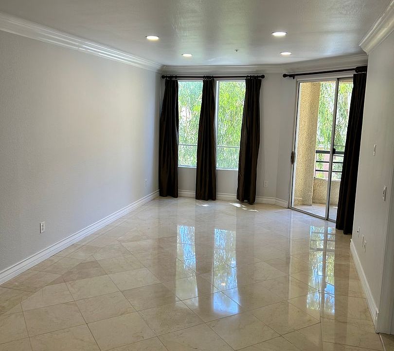 1st image of 270 E Flamingo Rd Unit 205