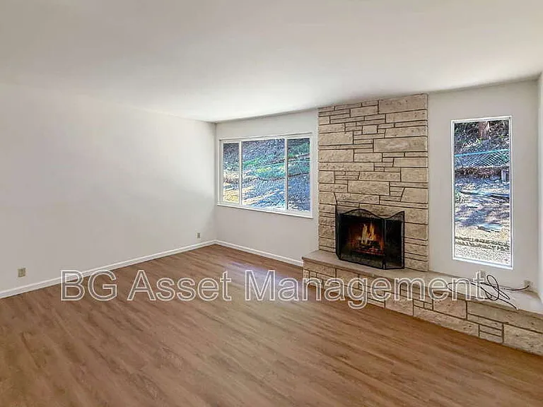 2672 Doidge Ave — Photo 20