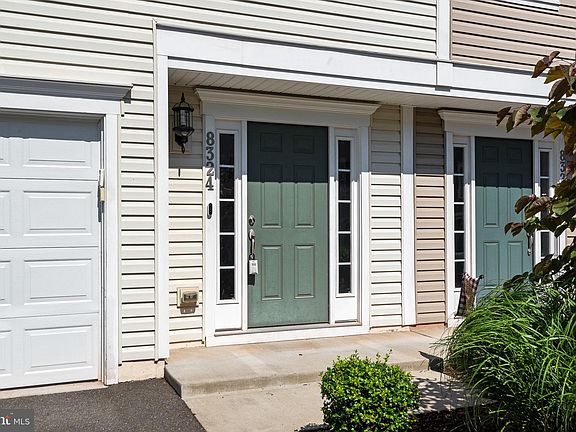 3rd image of 8324 Heritage Crossing Ct