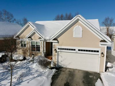 145 S Pointe Drive, South Burlington, VT, 05403