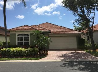 8033 Via Hacienda, Riviera Beach, FL 33418