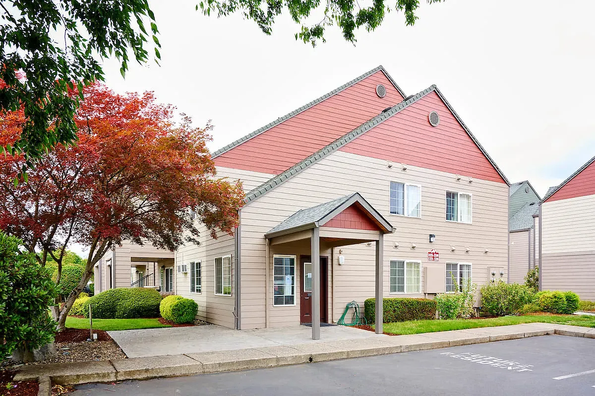 Devonwood & First Place — Photo 2