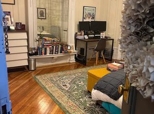 558 7th St APT 2A, Brooklyn, NY 11215