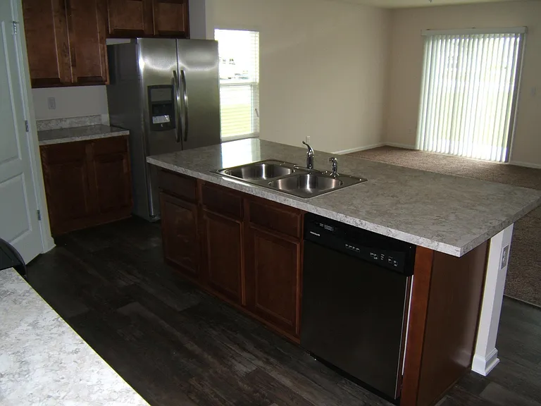 240 Blue Creek Way — Photo 11