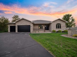 4115 Overlook Ln, Superior, WI 54880
