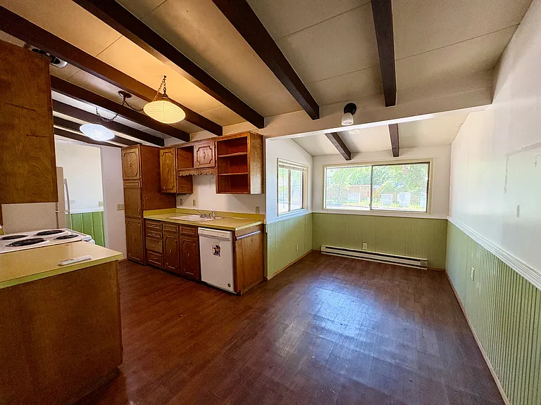 855 W 24th Ave #1 — Photo 7