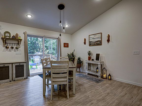 5th image of 1511 Pine Notch Ln