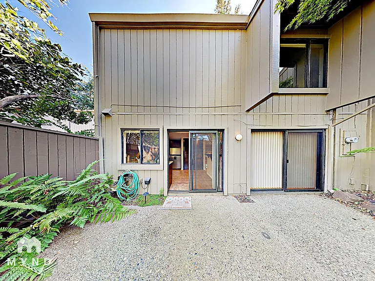2321 Swarthmore Dr #2321 — Photo 17