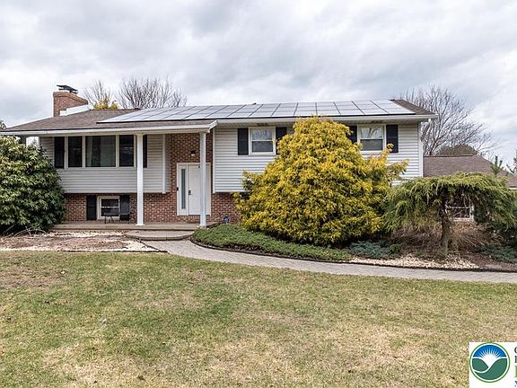 3rd image of 2152 Amlisa Rd