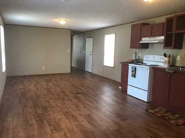 Sherwood Village — Photo 18