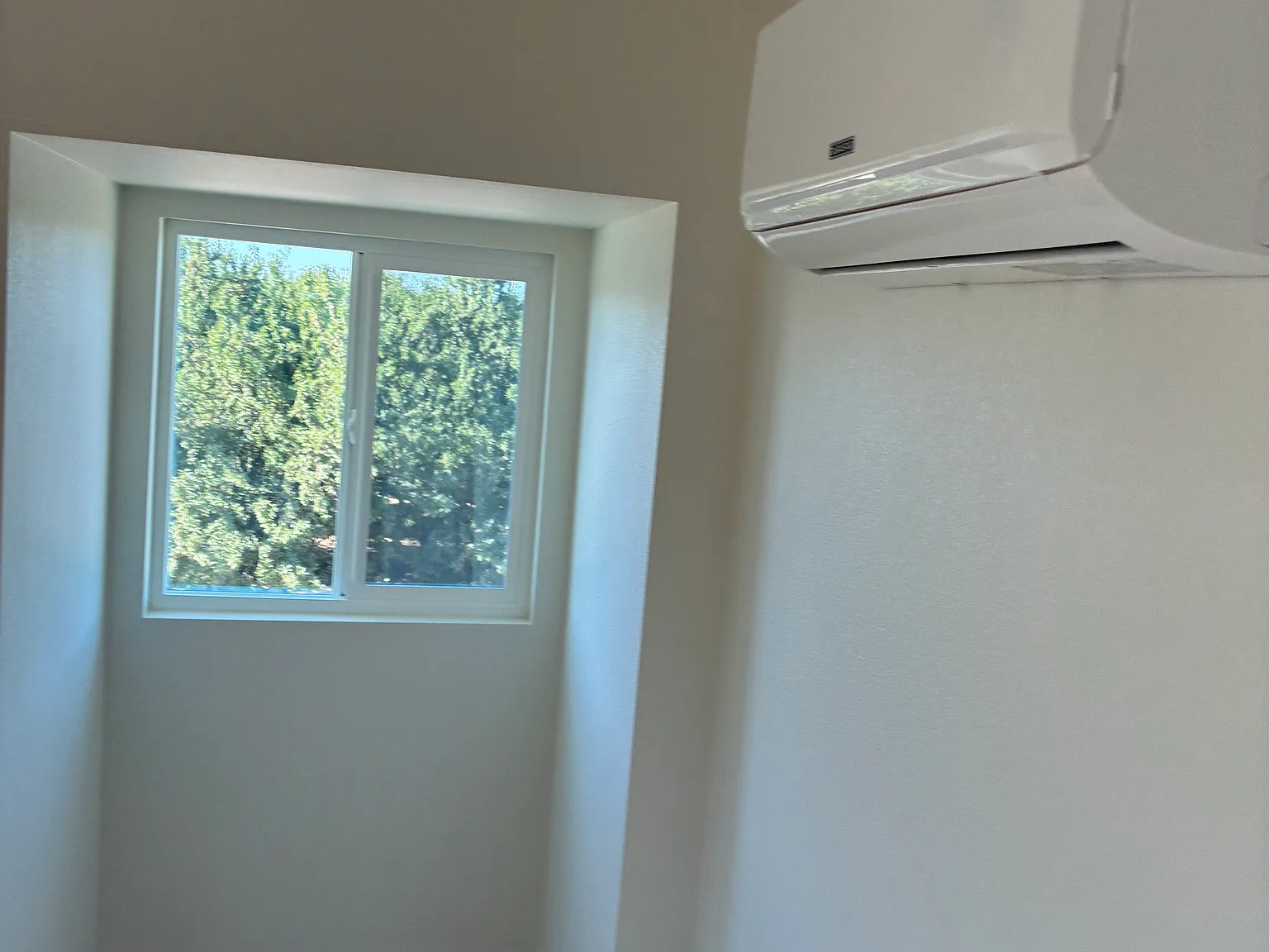 1 bed, 4152 sqft, $1,600 — Photo 2