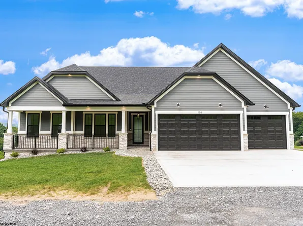 124 Rockwell Ct, Morgantown, WV 26508