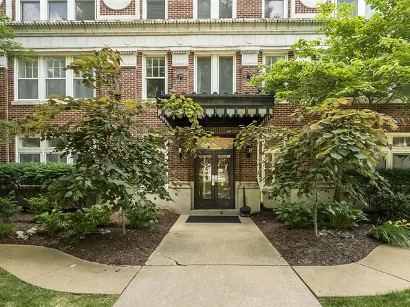 5330 Pershing Ave APT 305, Saint Louis, MO 63112