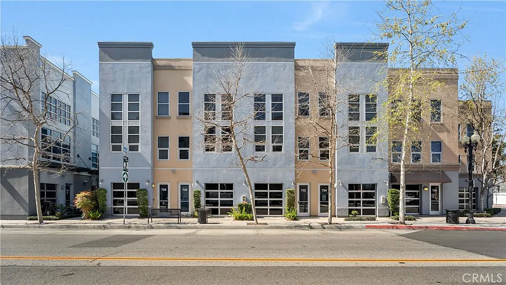 1 bed, 2.5 bath, 1751 sqft, $4,000 — Photo 1