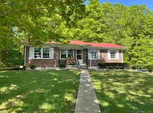 5955 Russellville Rd, Morgantown, KY 42261