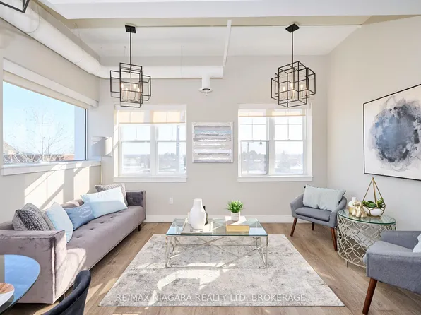 1440 Pelham St #201, Pelham, ON L0S 1E7