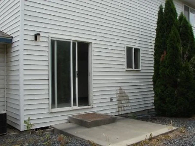1305-1307 Shaker Pl — Photo 2