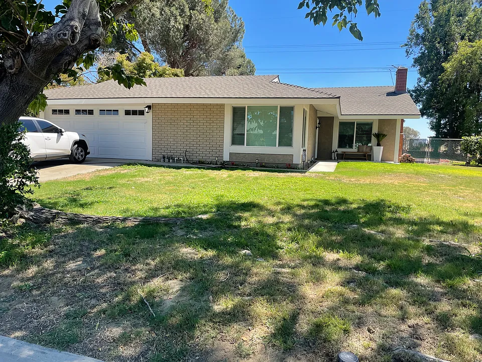 13715 Westward Dr