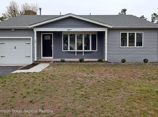 18 Rutland Dr, Toms River, NJ 08757